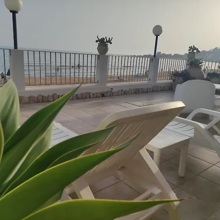 Punta Piccola Sul Mare *